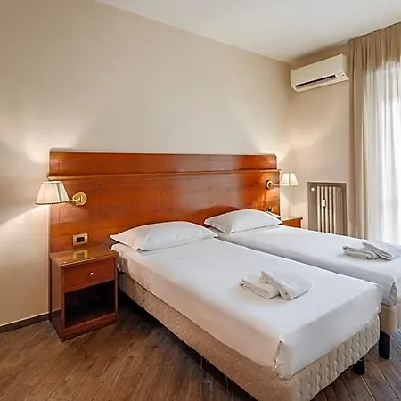 Hotel Excelsior 3*