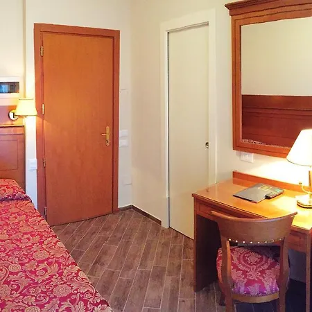 Hotel Excelsior 3*