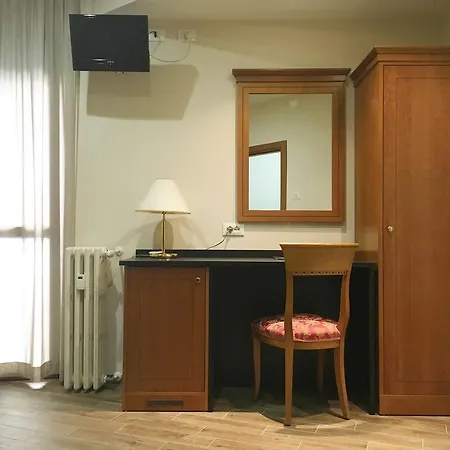 Hotel Excelsior Pavie