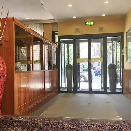 Hotel Excelsior 3*