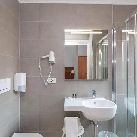Hotel Excelsior 3*